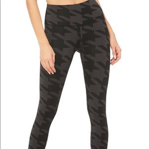 Alo High Waist Yoga Pants Size M
